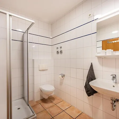 Apartment Hildegard 5 *