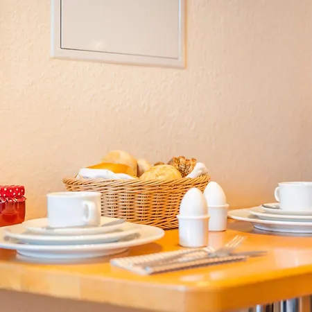 Apartment Hildegard 5 *